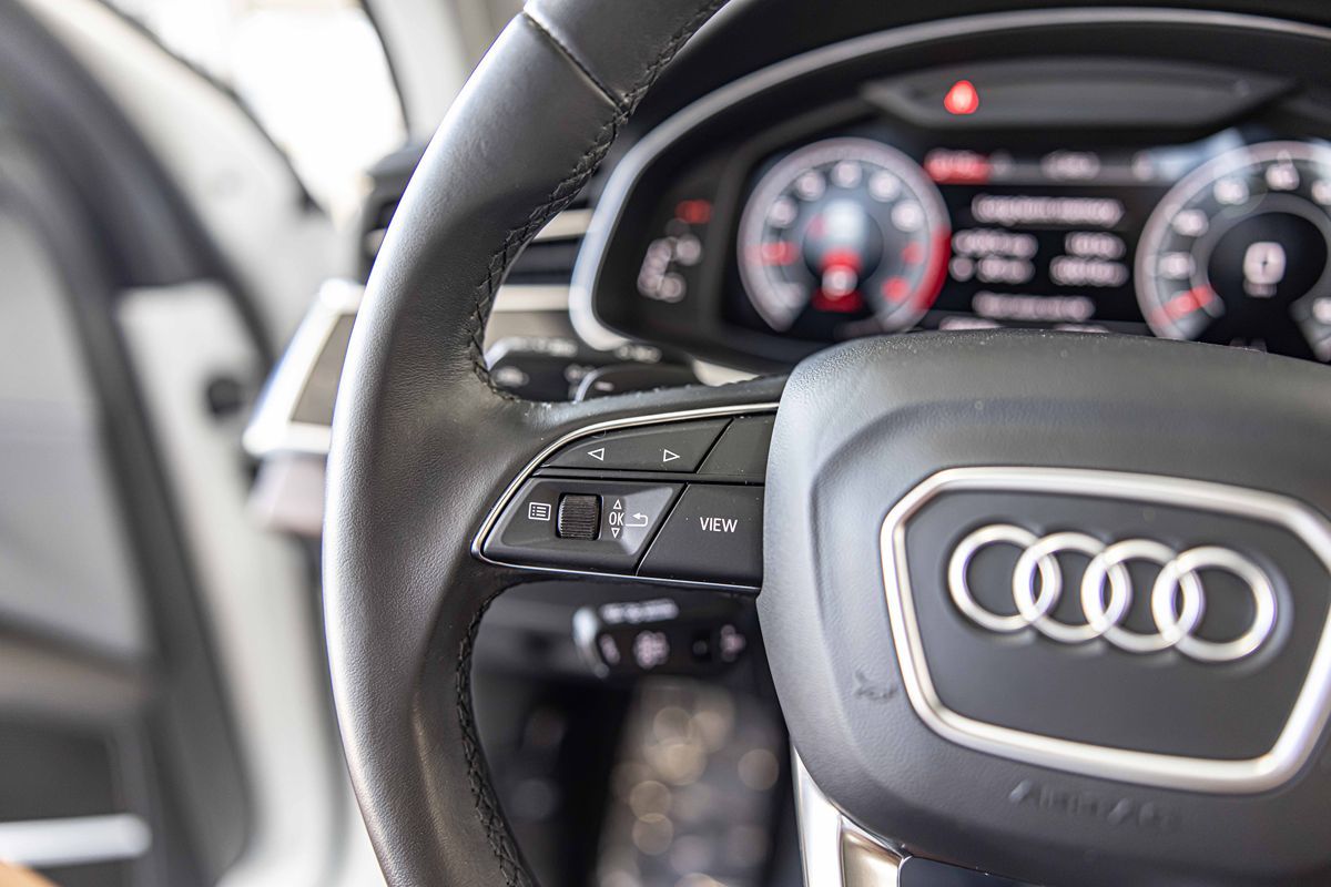 2023 Audi Q7 55 Prestige photo 22