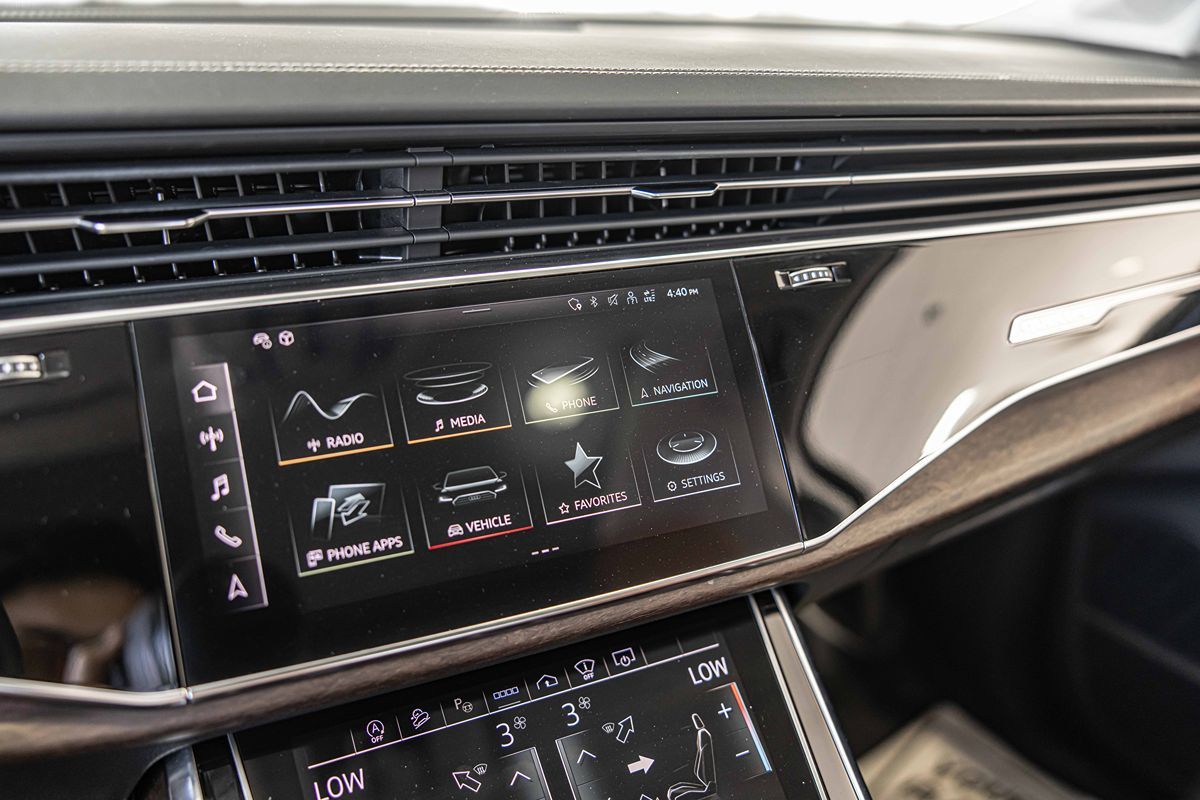 2023 Audi Q7 55 Prestige photo 24