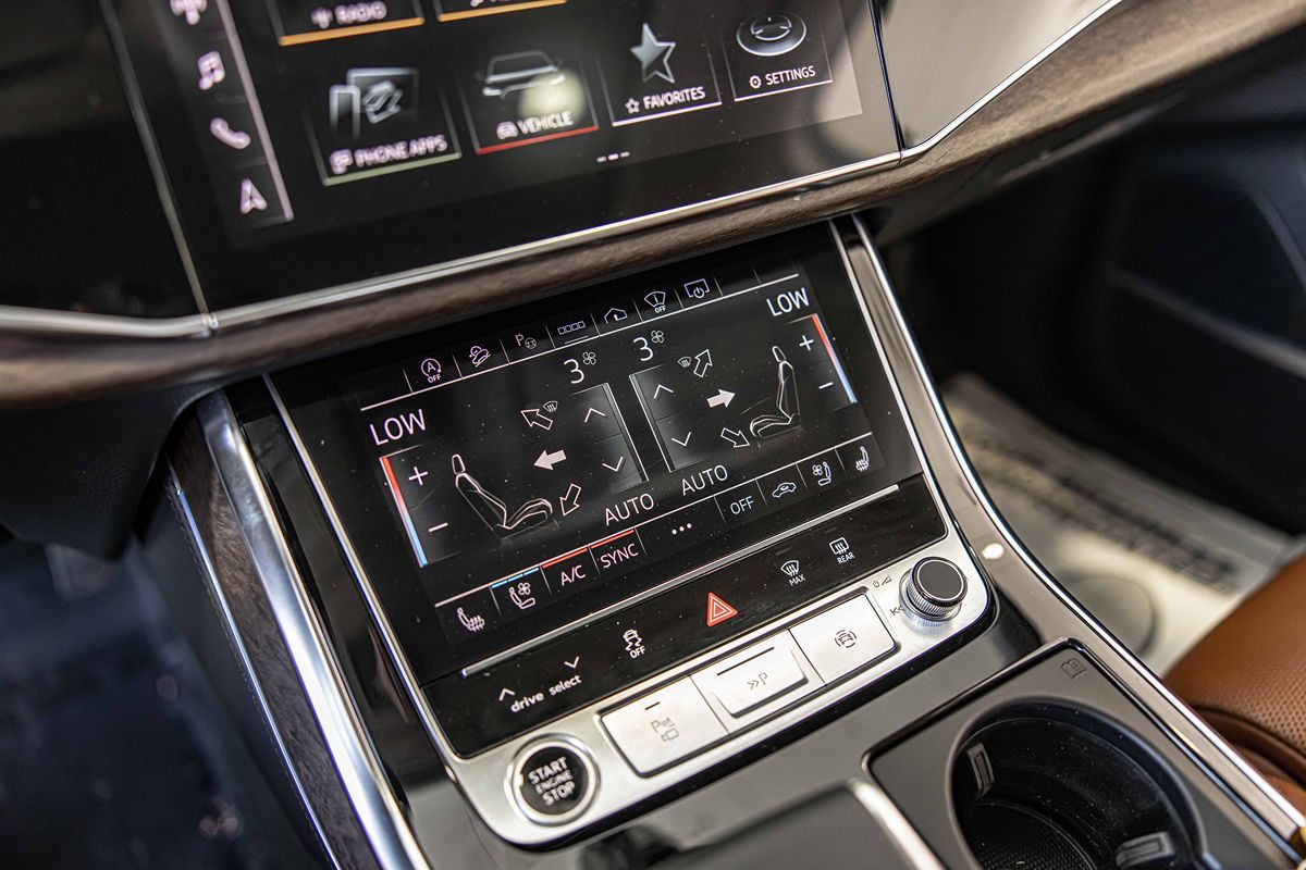 2023 Audi Q7 55 Prestige photo 25