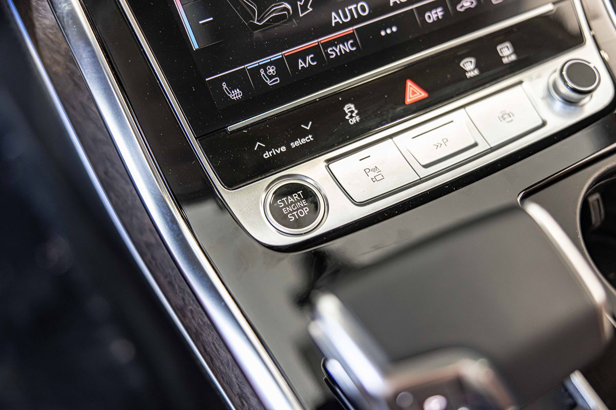 2023 Audi Q7 55 Prestige photo 26