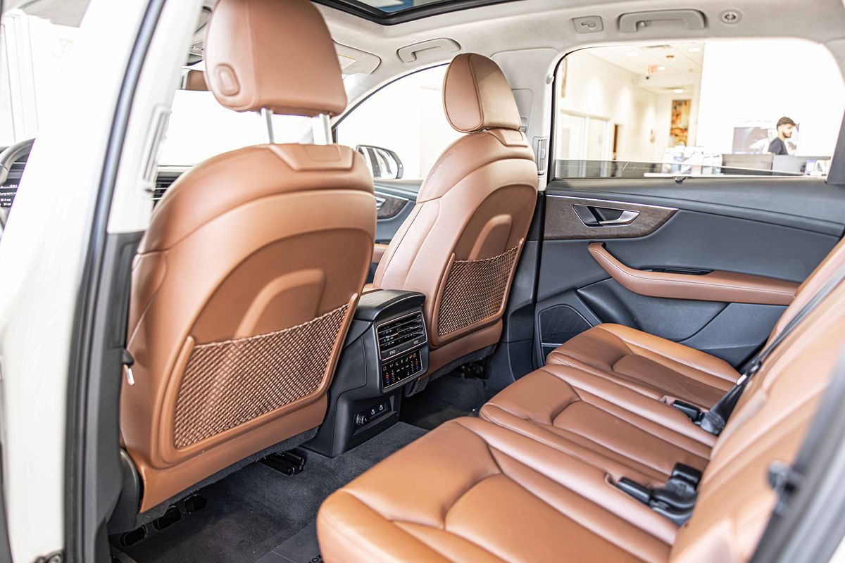 2023 Audi Q7 55 Prestige photo 30