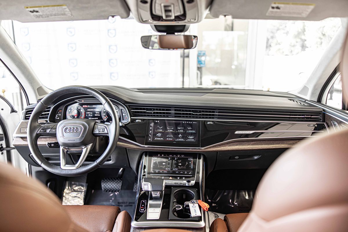 2023 Audi Q7 55 Prestige photo 34