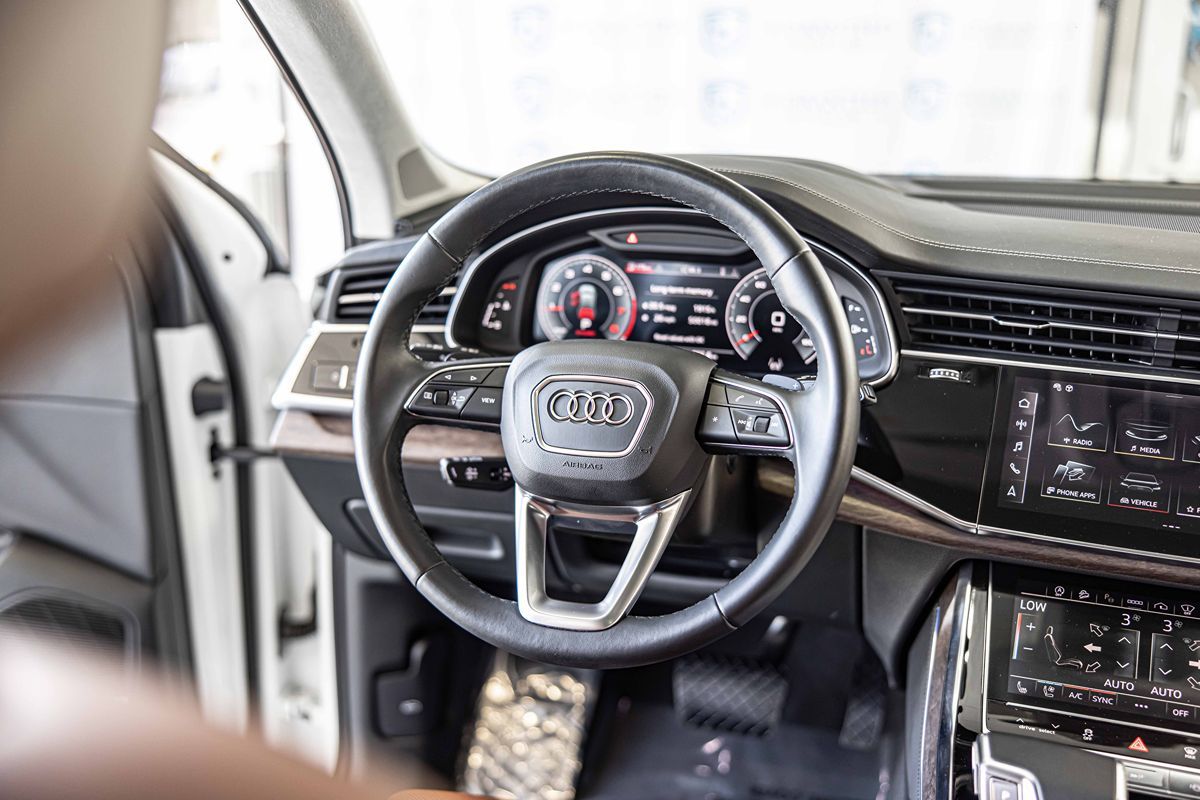 2023 Audi Q7 55 Prestige photo 35