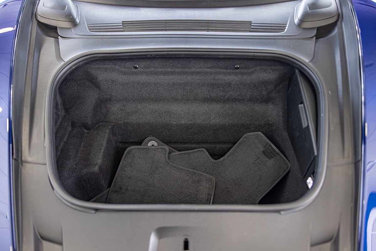 2024 PORSCHE 911 - Image 6