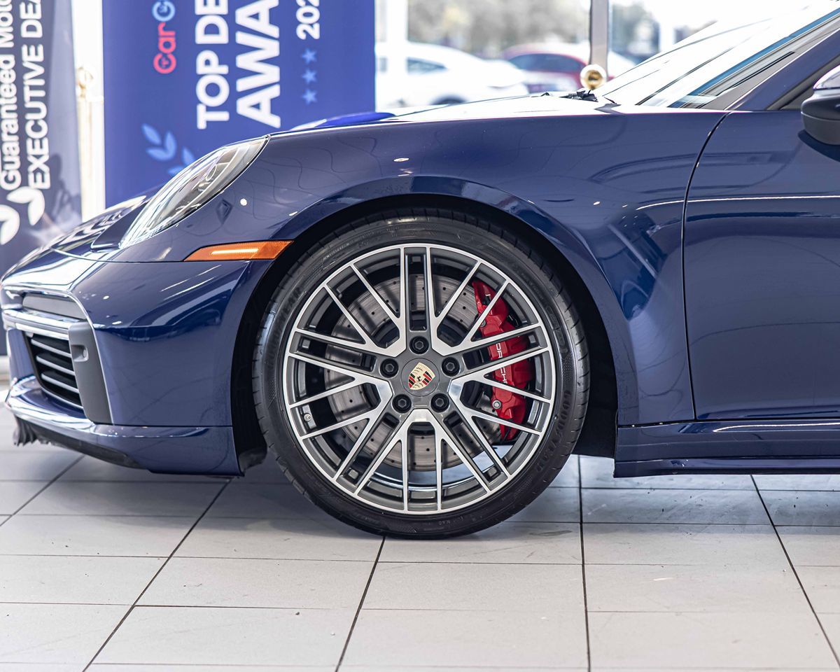 2024 PORSCHE 911 - Image 11