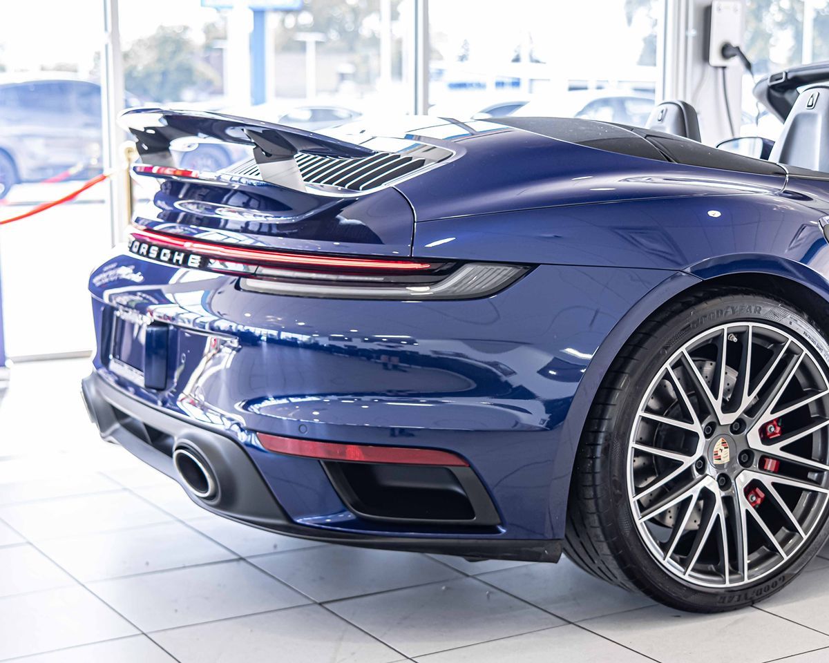 2024 PORSCHE 911 - Image 15