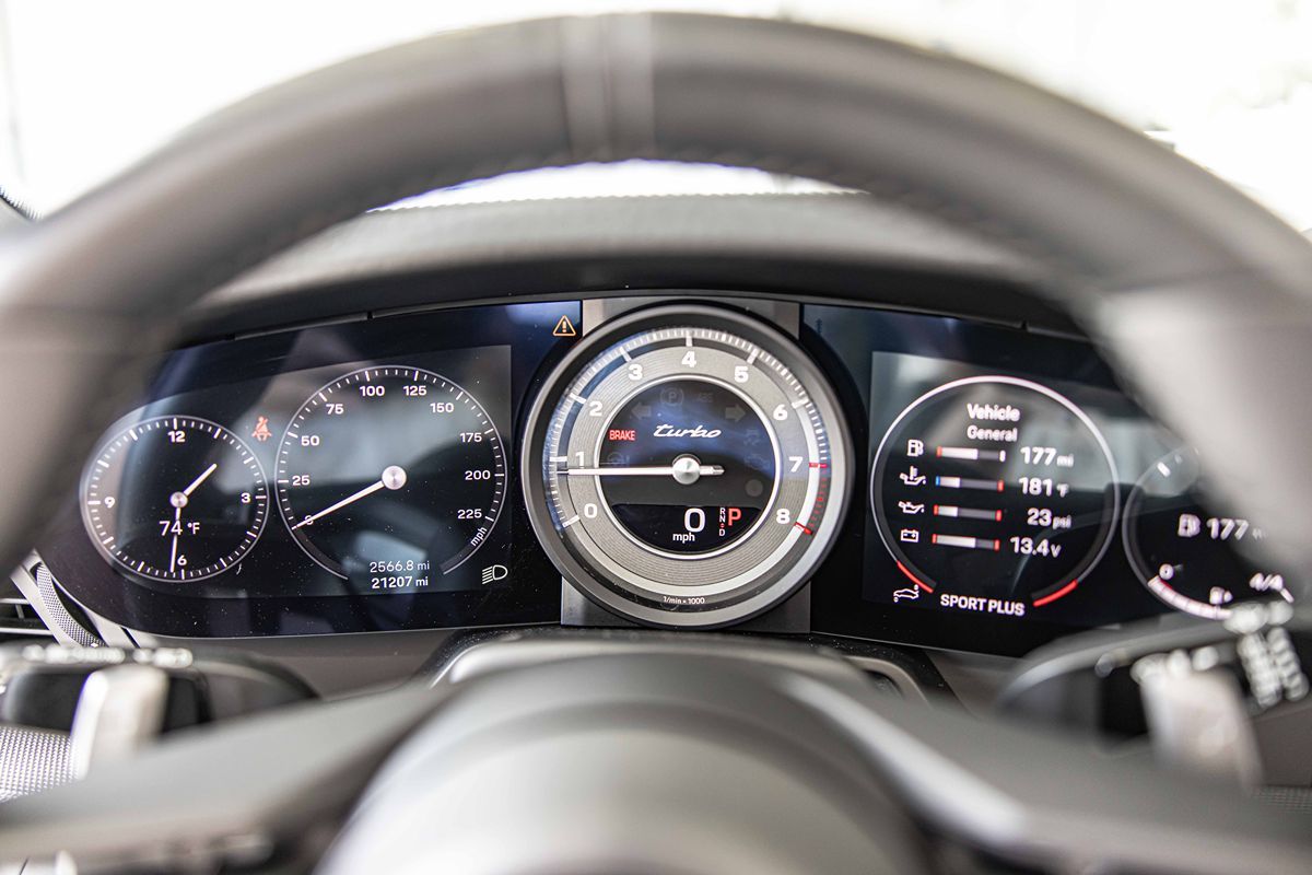 2024 PORSCHE 911 - Image 26