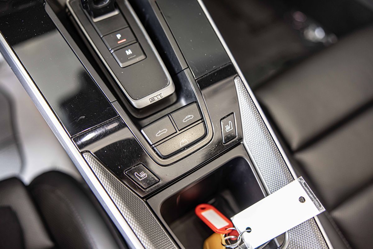 2024 PORSCHE 911 - Image 33