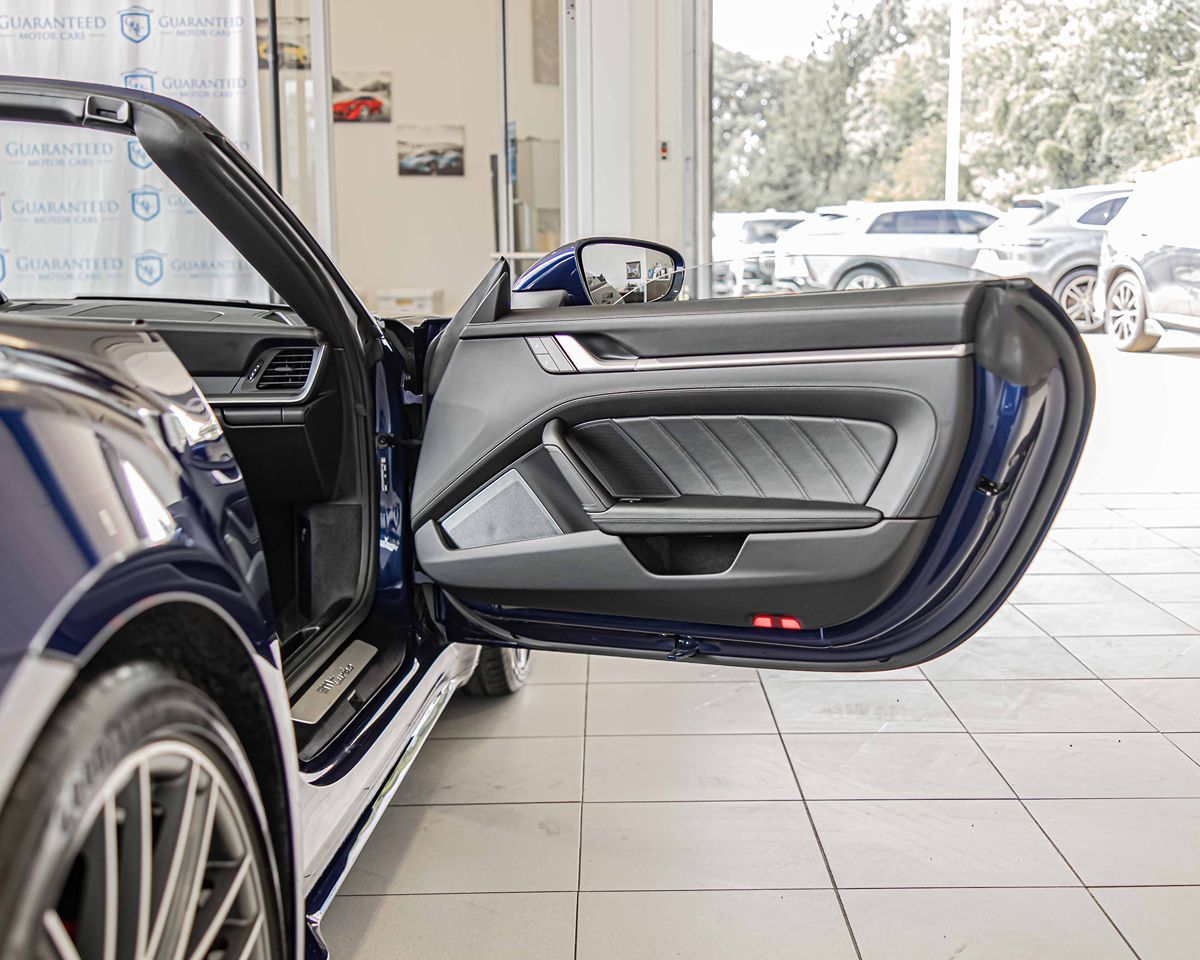 2024 PORSCHE 911 - Image 36