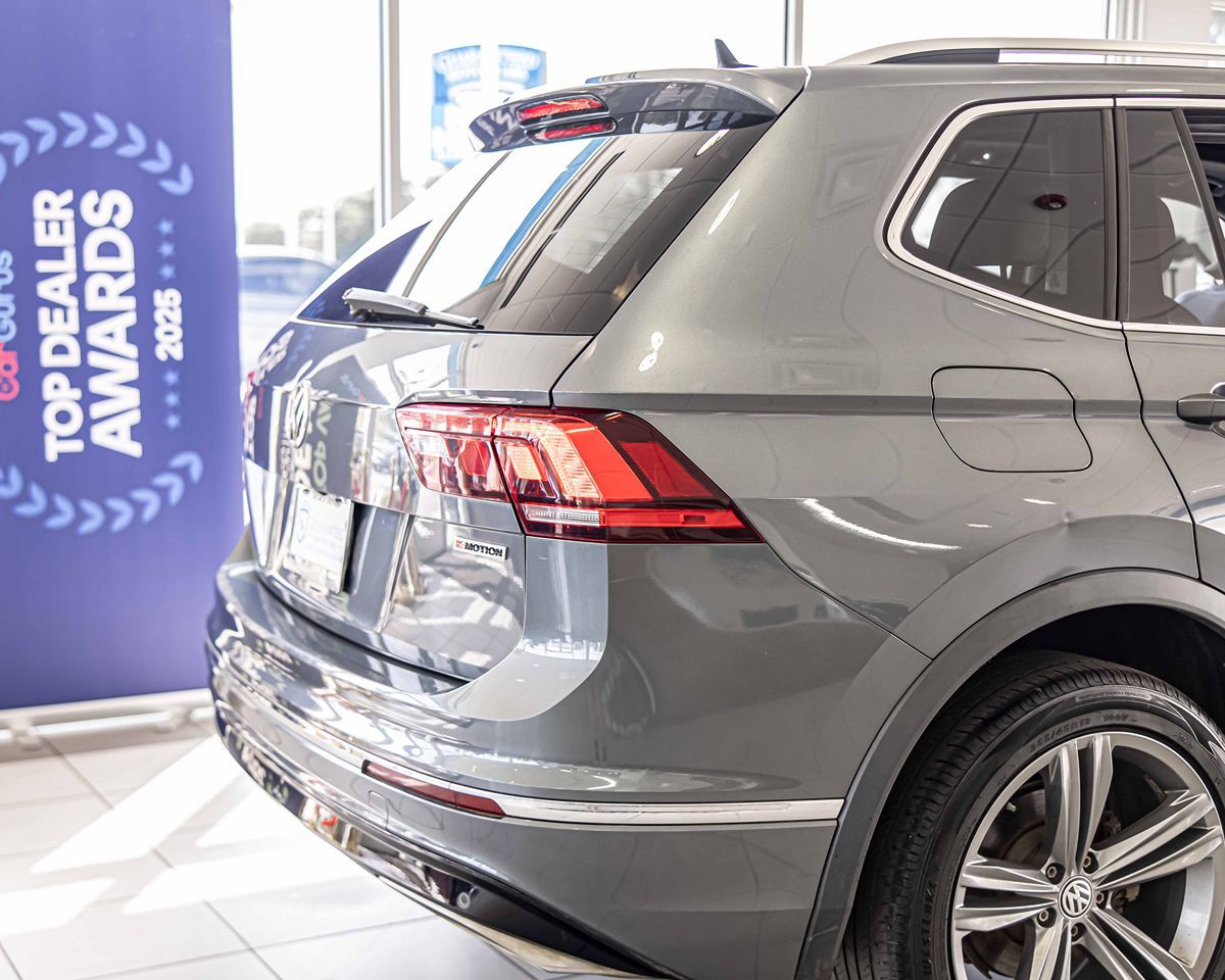 2019 Volkswagen Tiguan SEL Premium photo 12