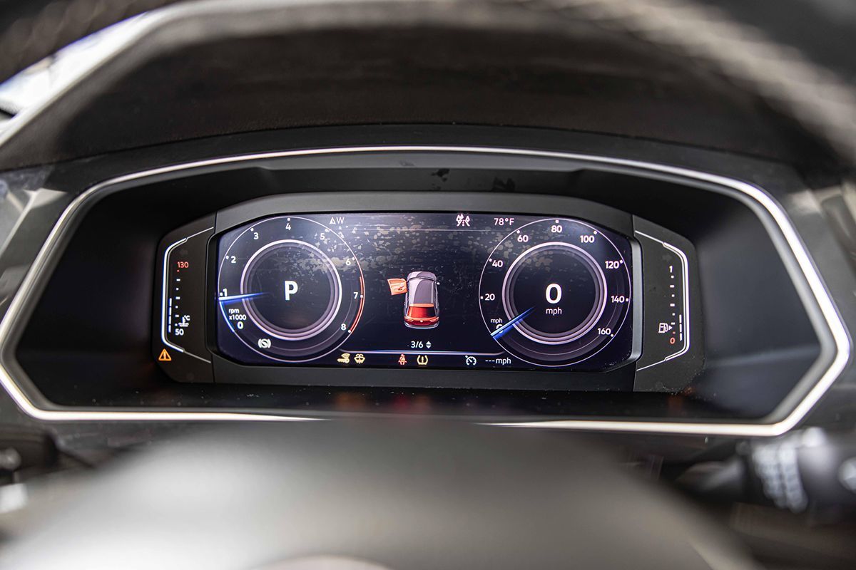2019 Volkswagen Tiguan SEL Premium photo 19