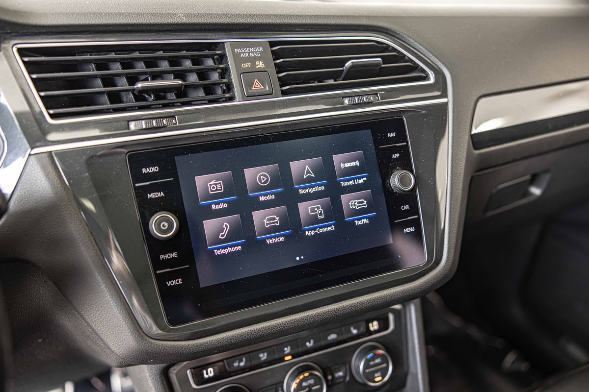 2019 Volkswagen Tiguan SEL Premium photo 22