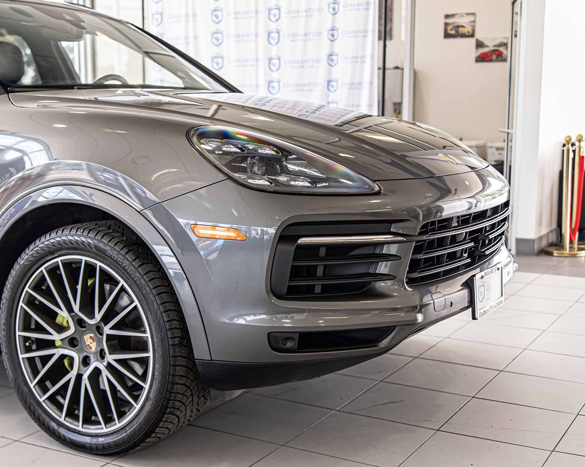 2021 Porsche Cayenne E-Hybrid Base photo 3
