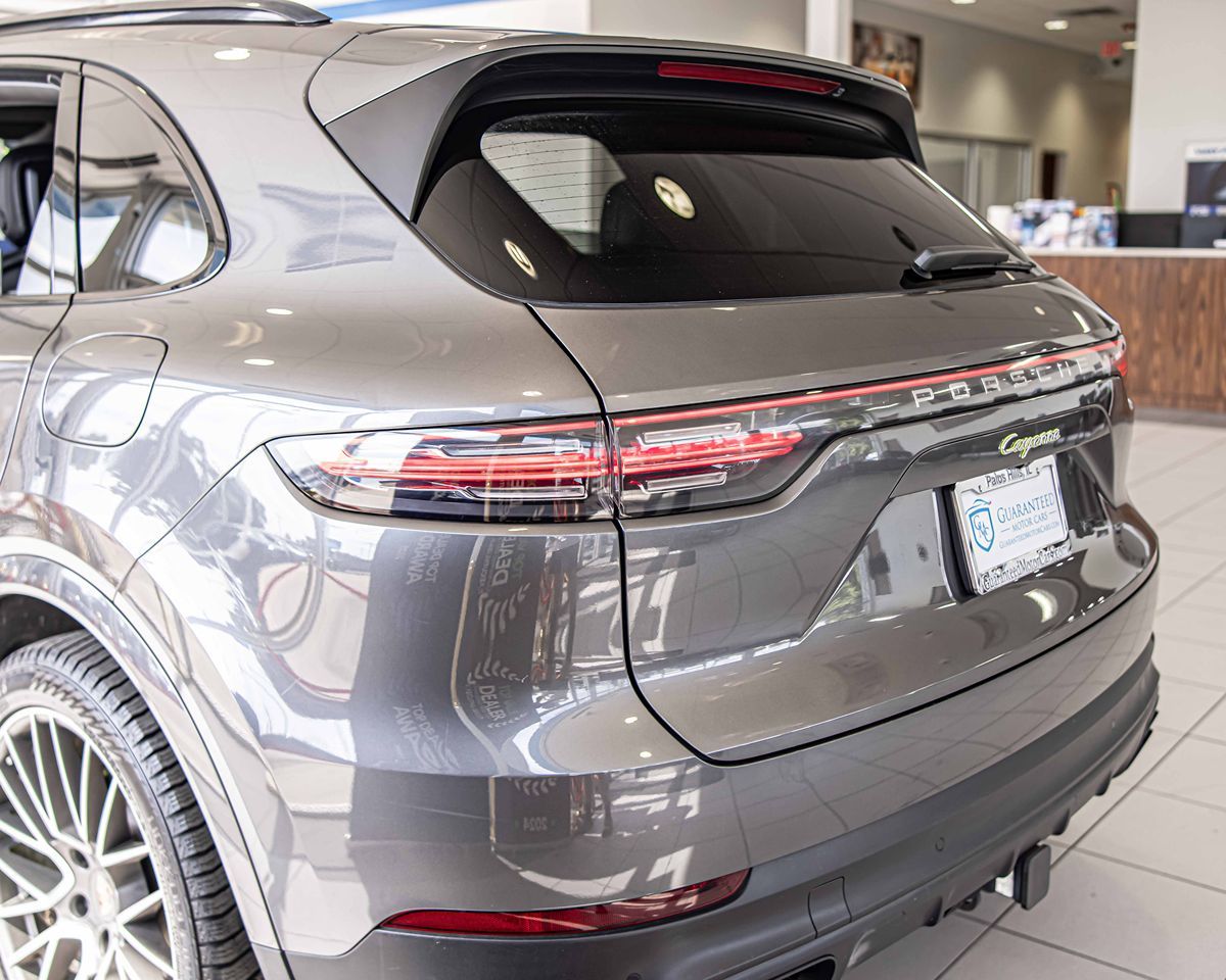 2021 Porsche Cayenne E-Hybrid Base photo 14
