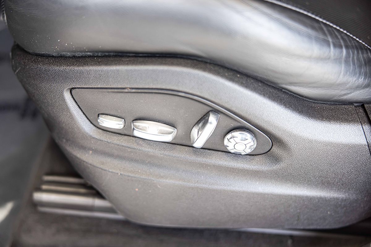 2021 Porsche Cayenne E-Hybrid Base photo 20