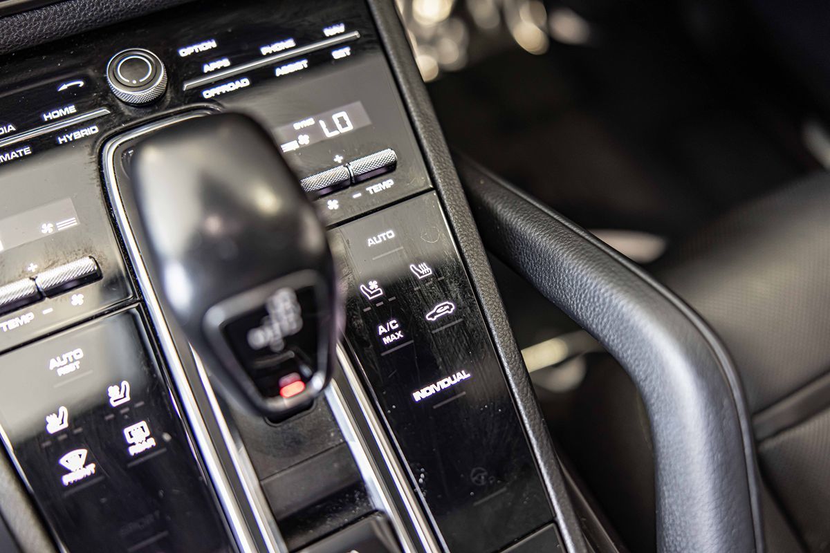2021 Porsche Cayenne E-Hybrid Base photo 27