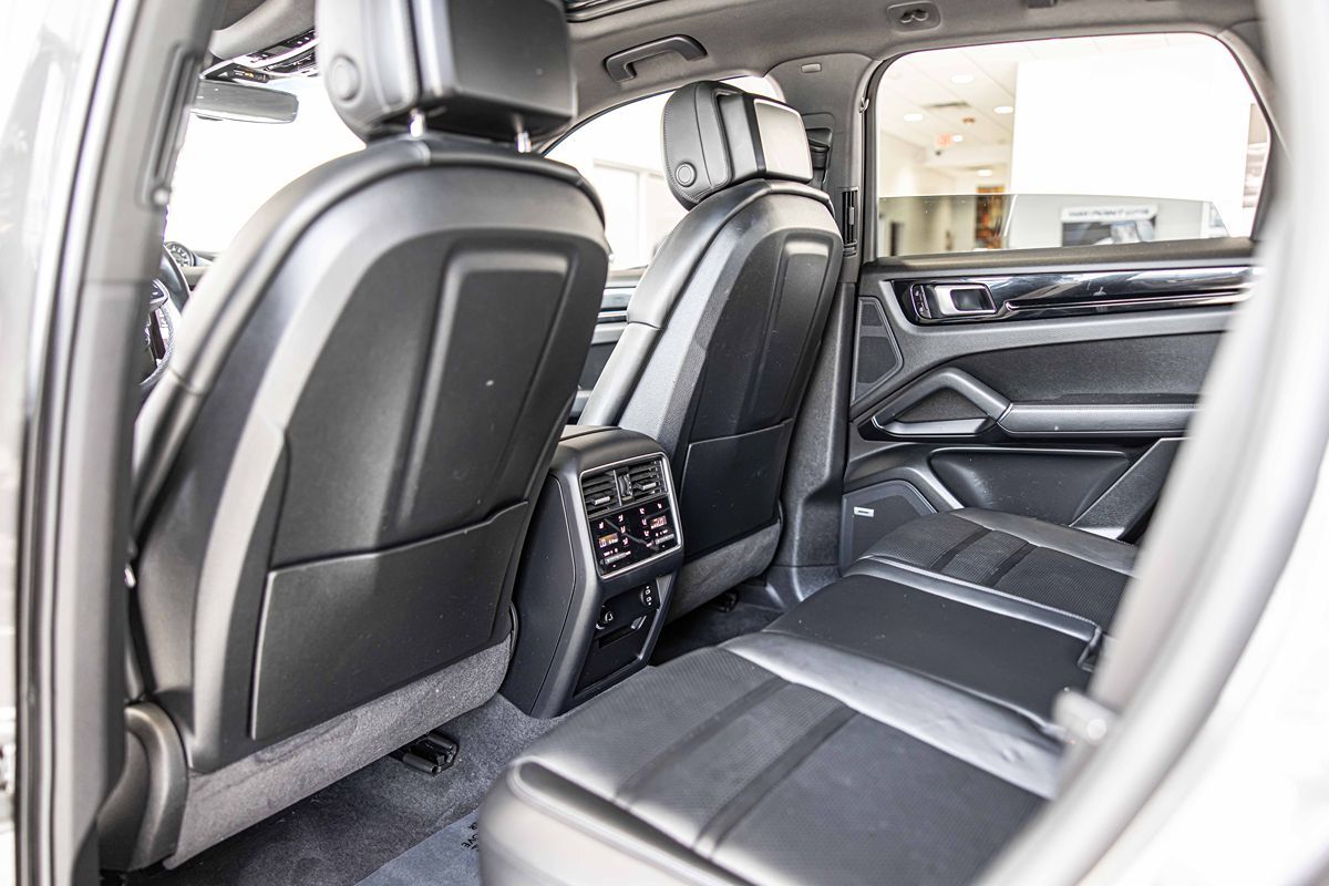 2021 Porsche Cayenne E-Hybrid Base photo 30