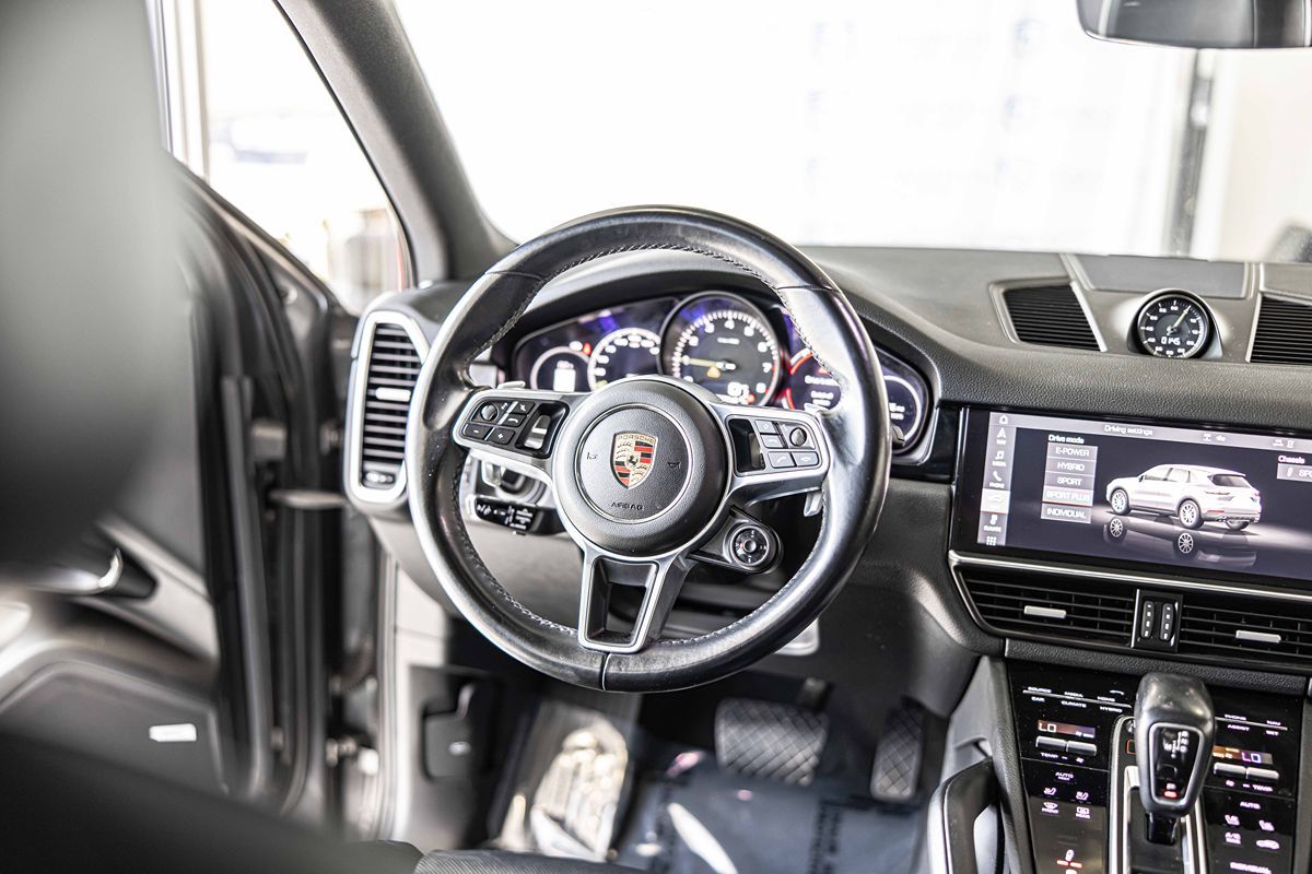 2021 Porsche Cayenne E-Hybrid Base photo 33