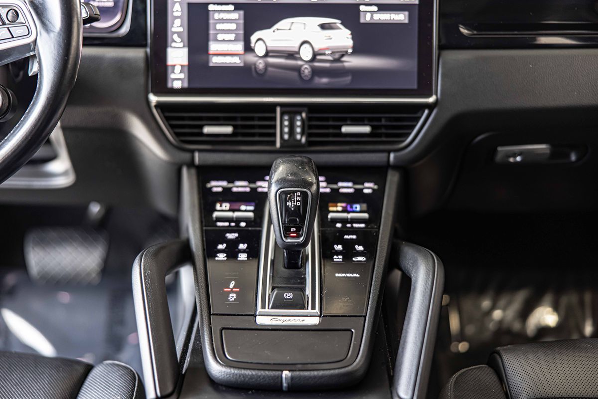 2021 Porsche Cayenne E-Hybrid Base photo 34