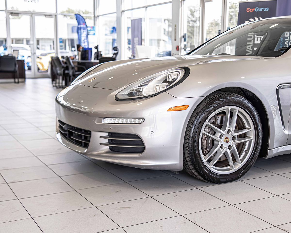 2014 Porsche Cayenne Platinum Edition photo 4