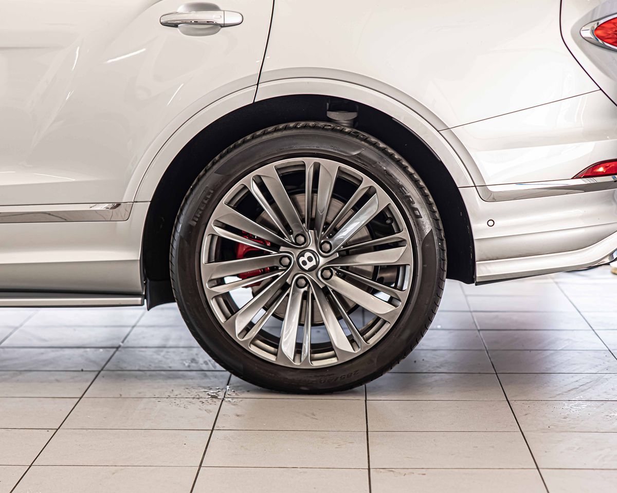 2021 Bentley Bentayga Speed photo 8