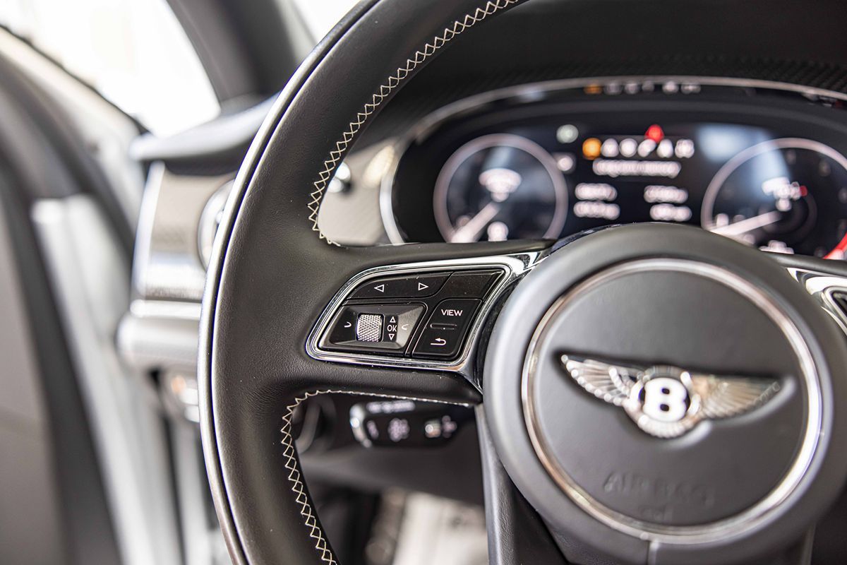2021 Bentley Bentayga Speed photo 25