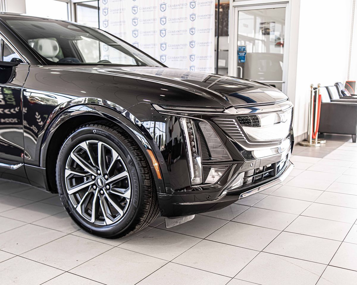 2024 Cadillac Lyriq Sport photo 3