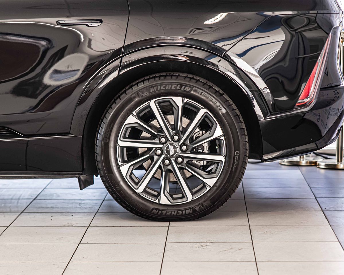 2024 Cadillac Lyriq Sport photo 8