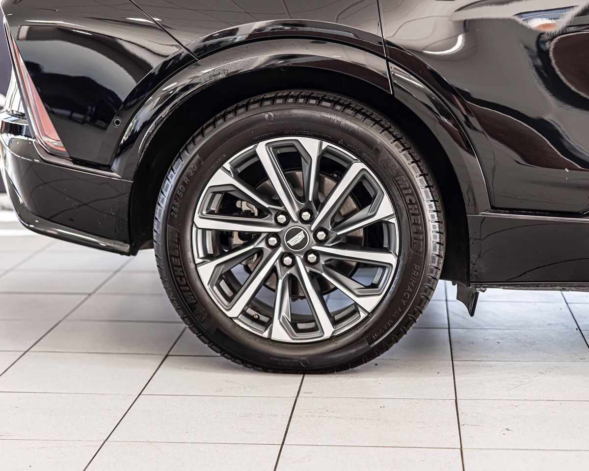 2024 Cadillac Lyriq Sport photo 12