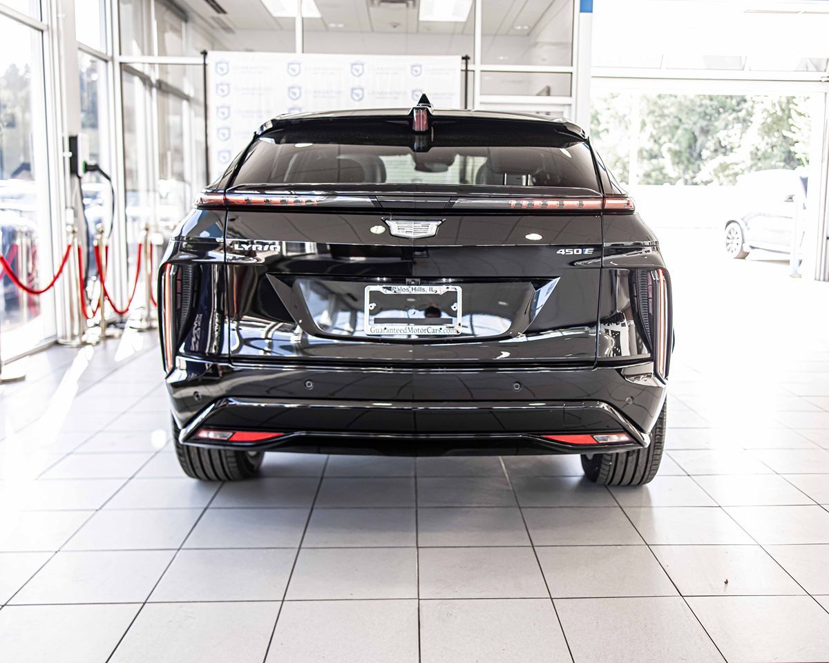 2024 Cadillac Lyriq Sport photo 14