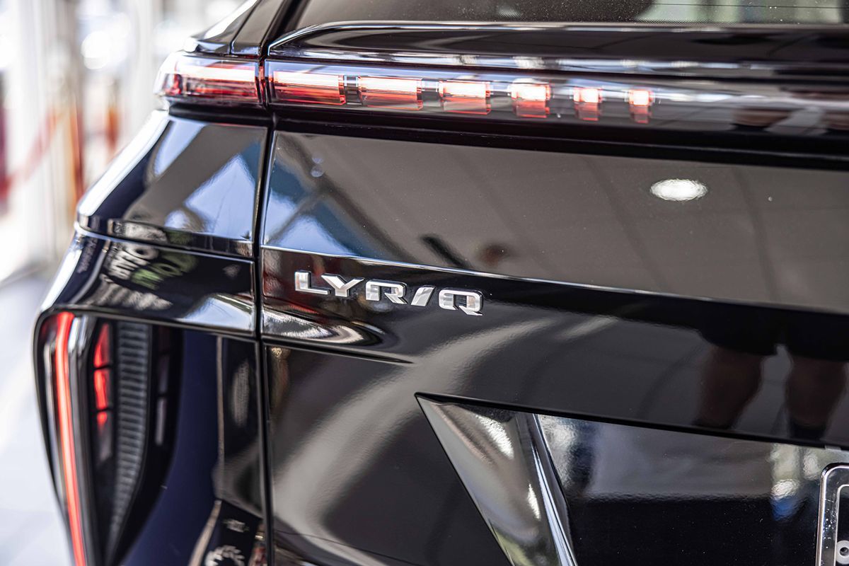 2024 Cadillac Lyriq Sport photo 16