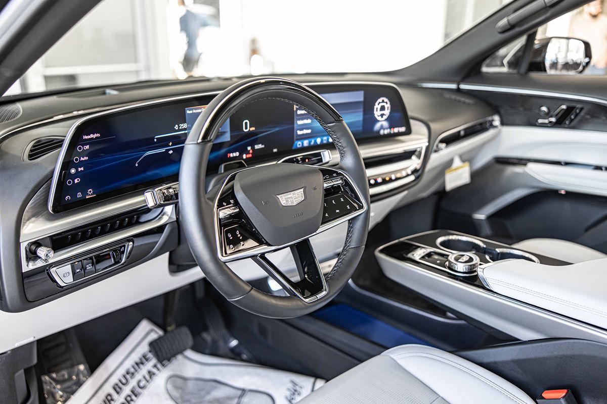 2024 Cadillac Lyriq Sport photo 21