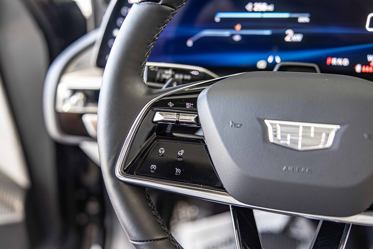 2024 Cadillac Lyriq Sport photo 25