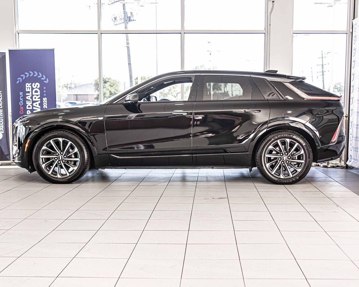 2024 CADILLAC LYRIQ - Image 8