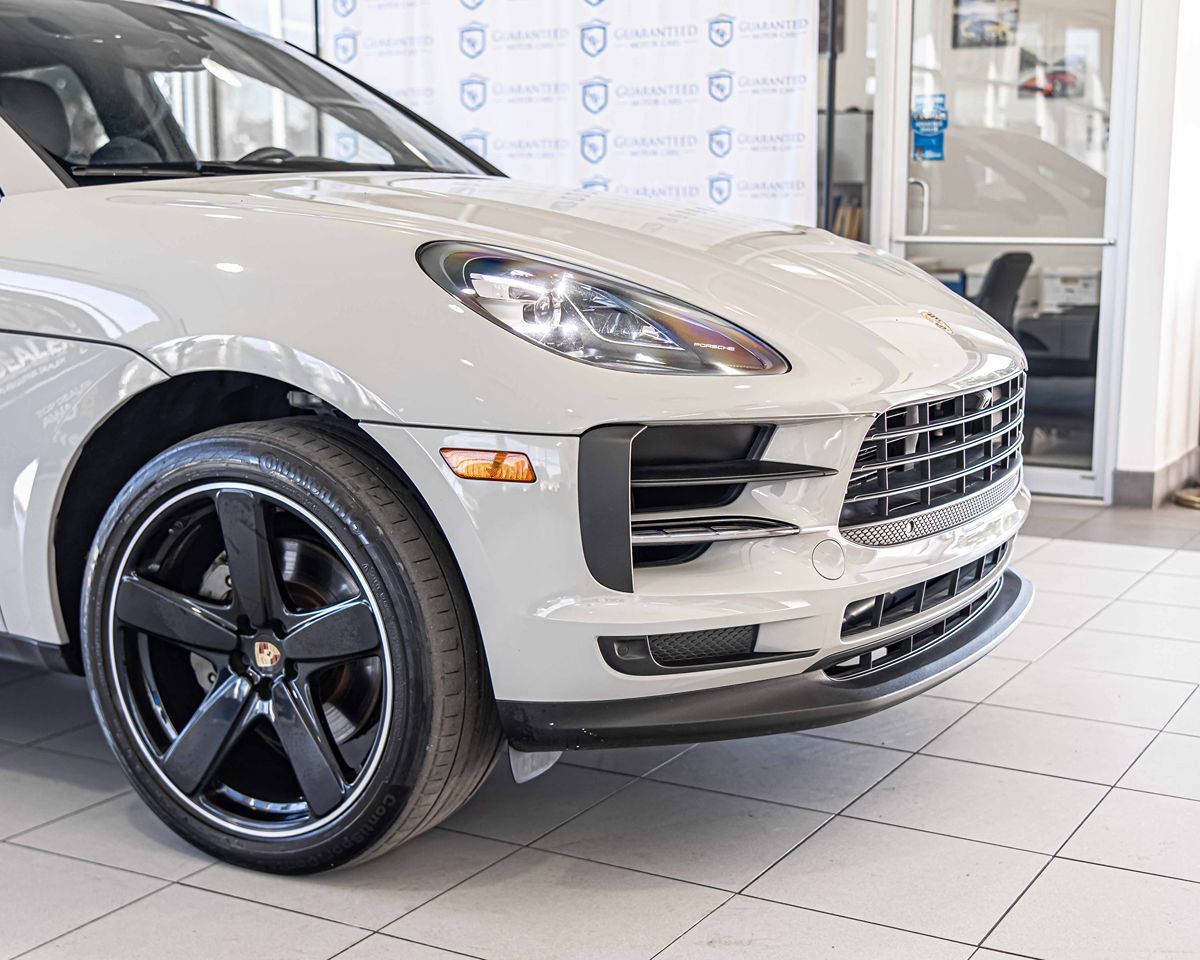2021 Porsche Macan S photo 3