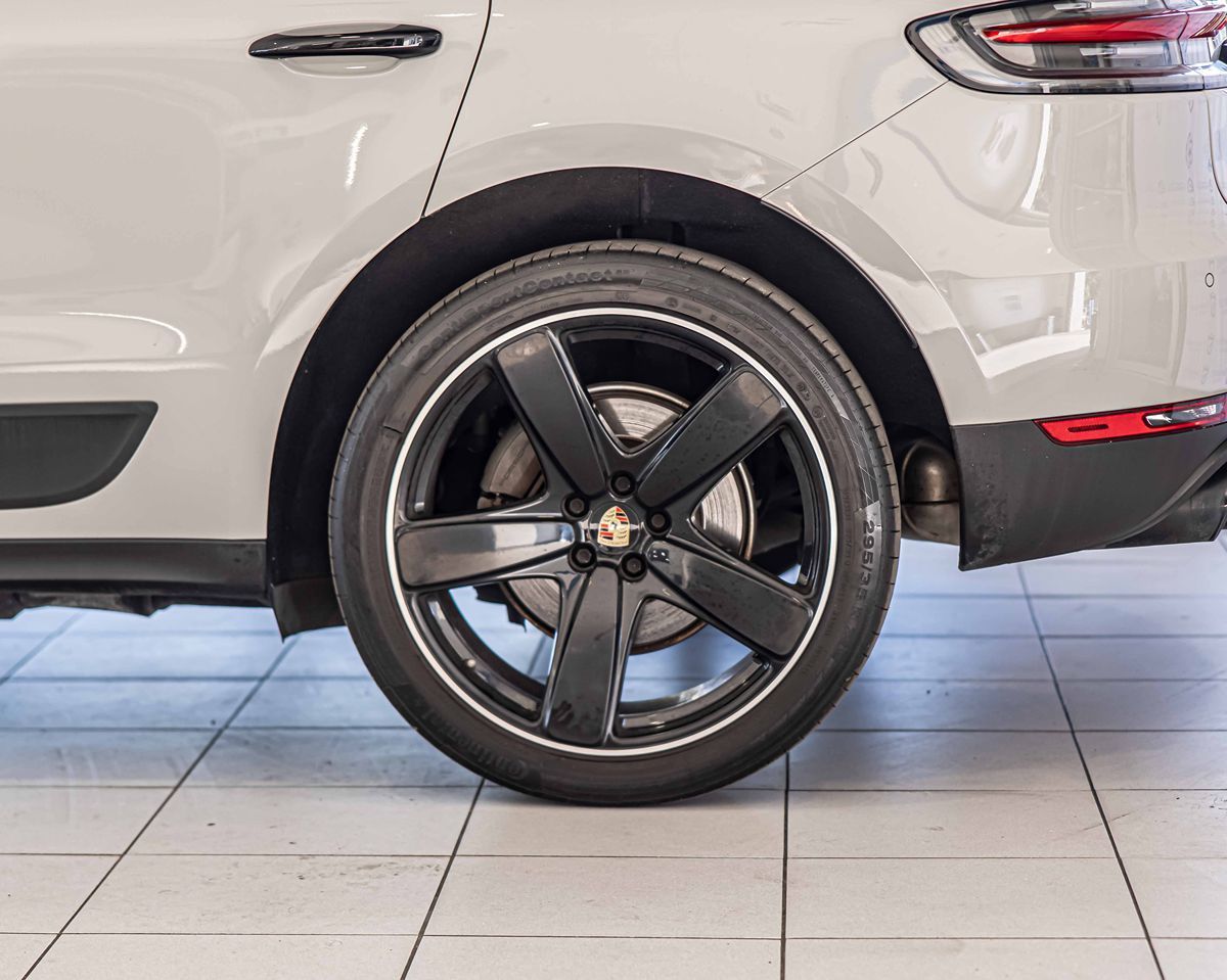 2021 Porsche Macan S photo 8