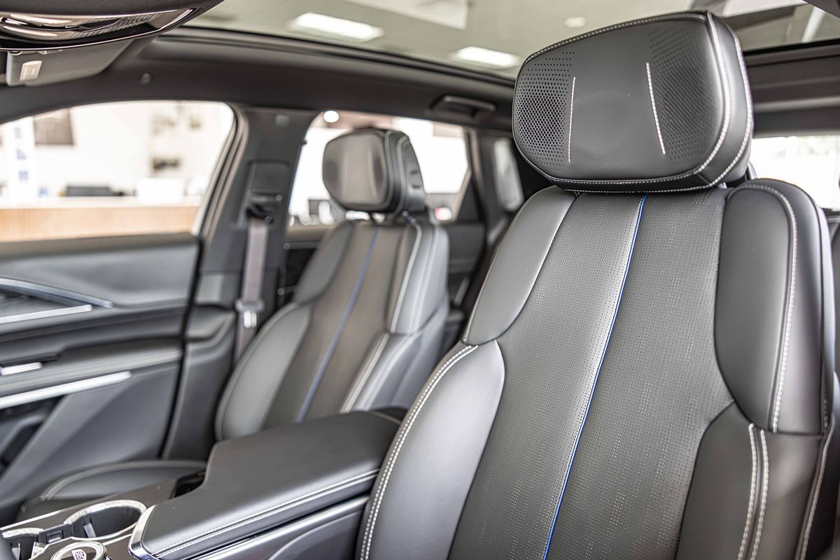 2024 Cadillac Lyriq Luxury photo 19