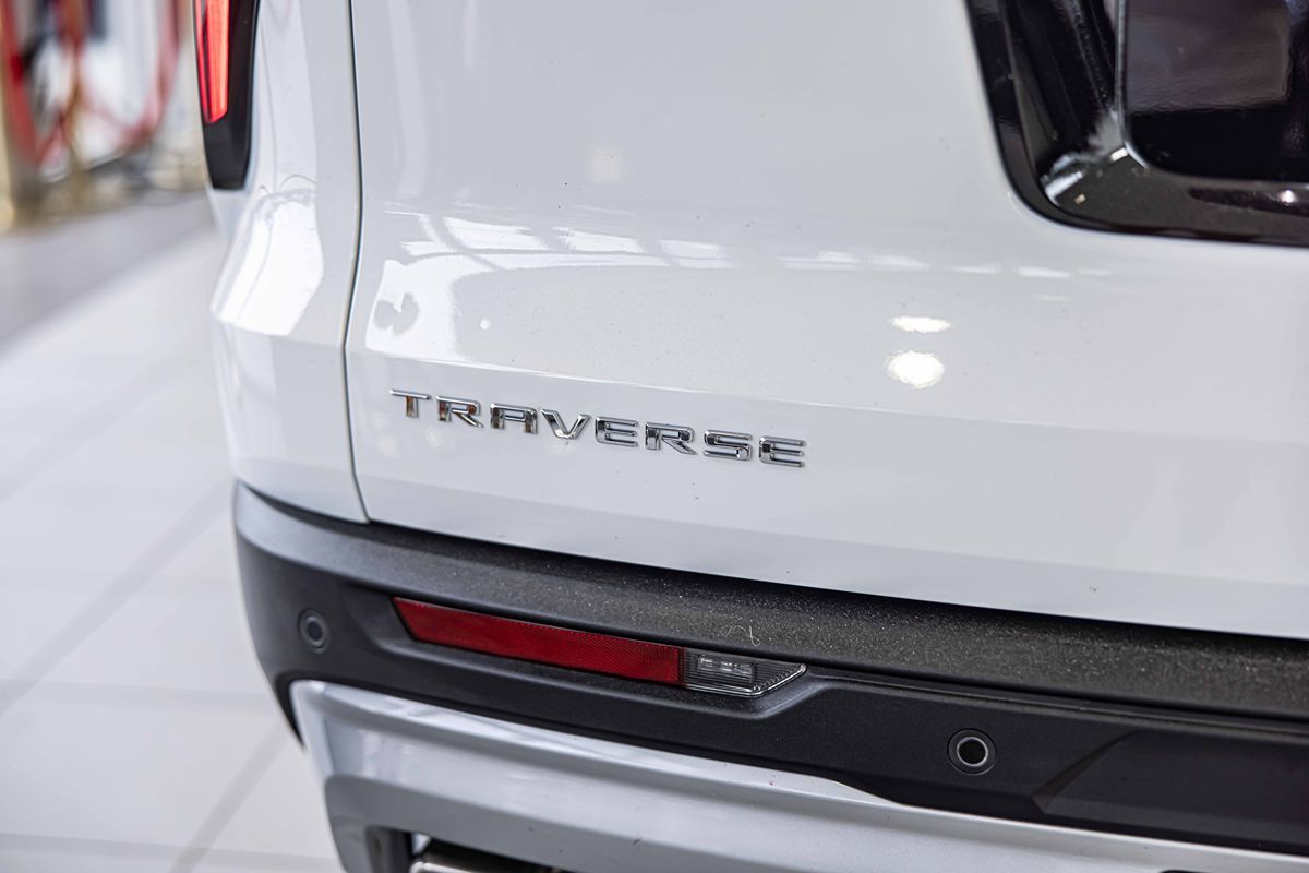 2025 CHEVROLET TRAVERSE - Image 17