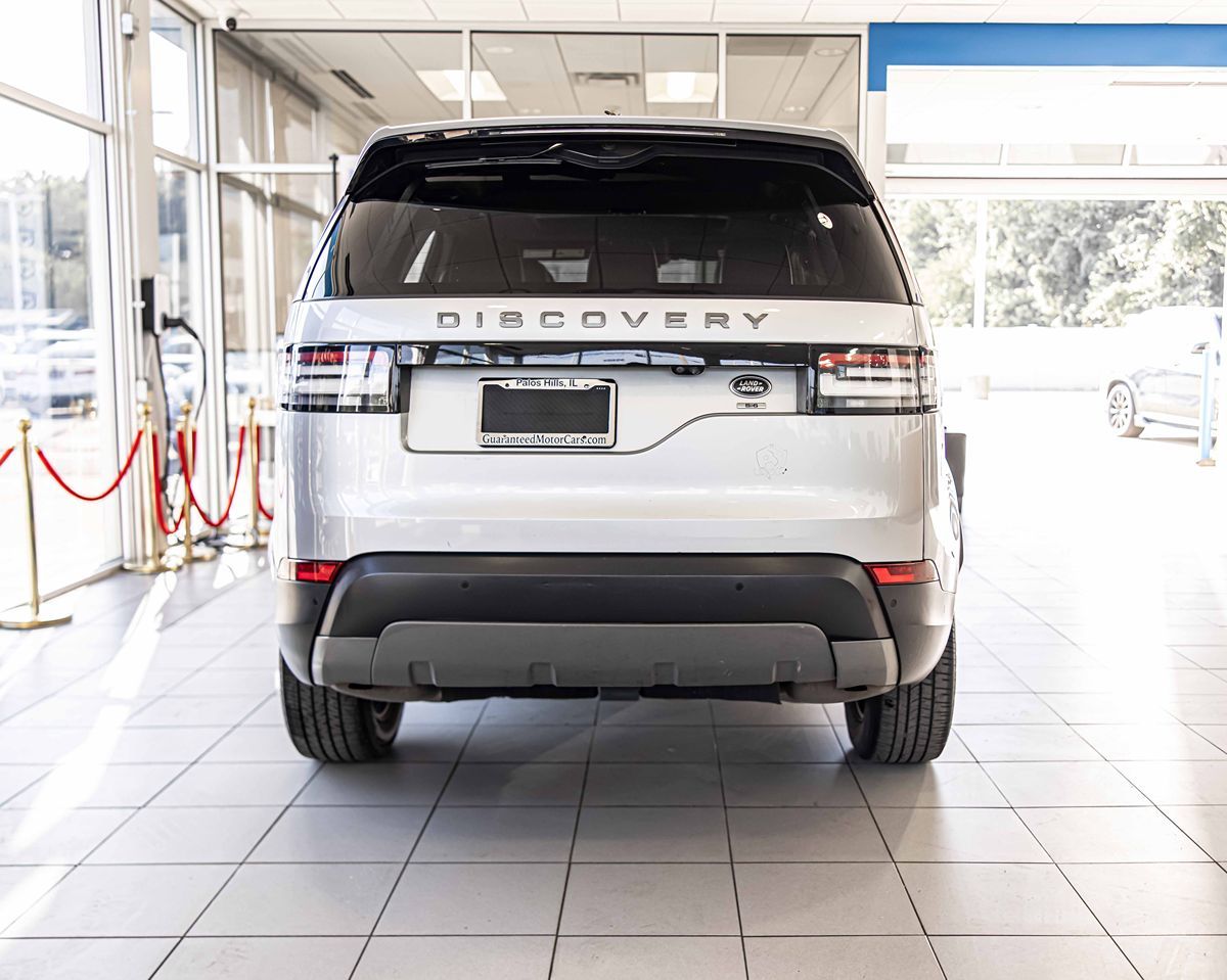 2020 Land Rover Discovery SE photo 12