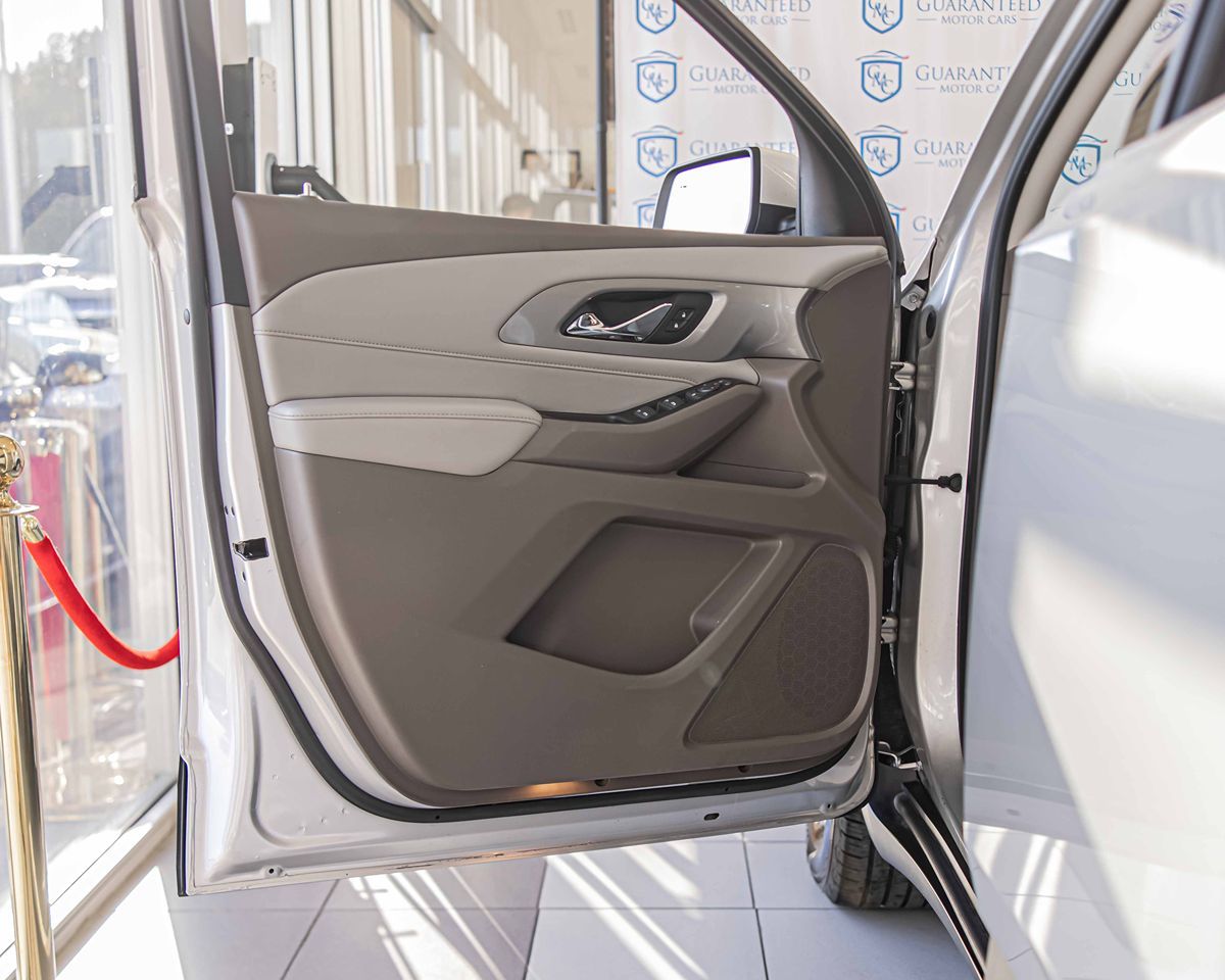 2021 CHEVROLET TRAVERSE - Image 32