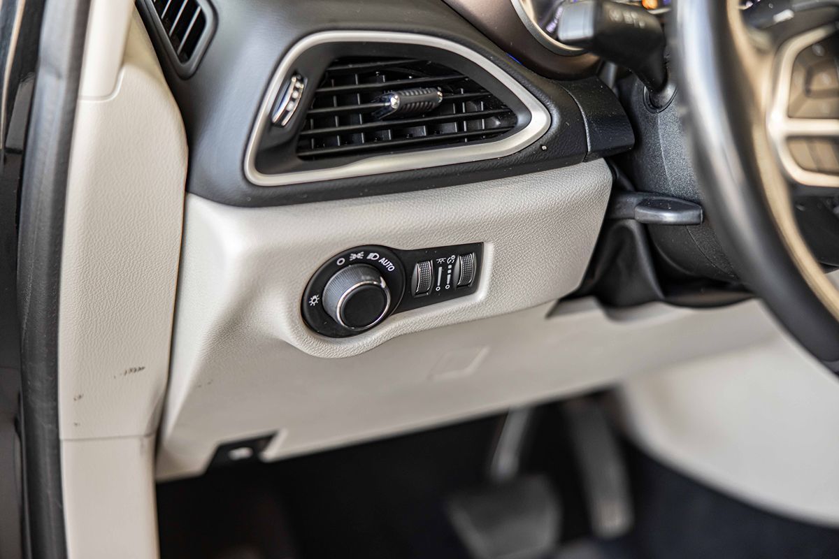 2022 CHRYSLER VOYAGER - Image 22