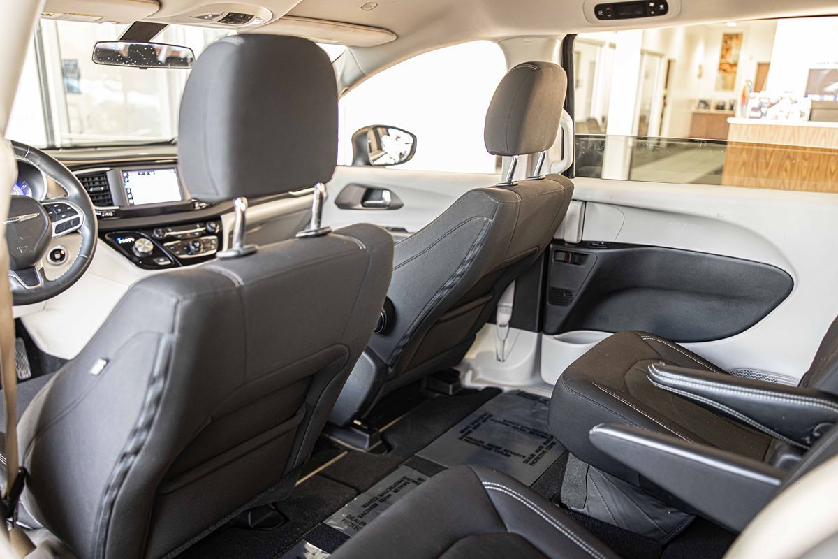 2022 CHRYSLER VOYAGER - Image 33