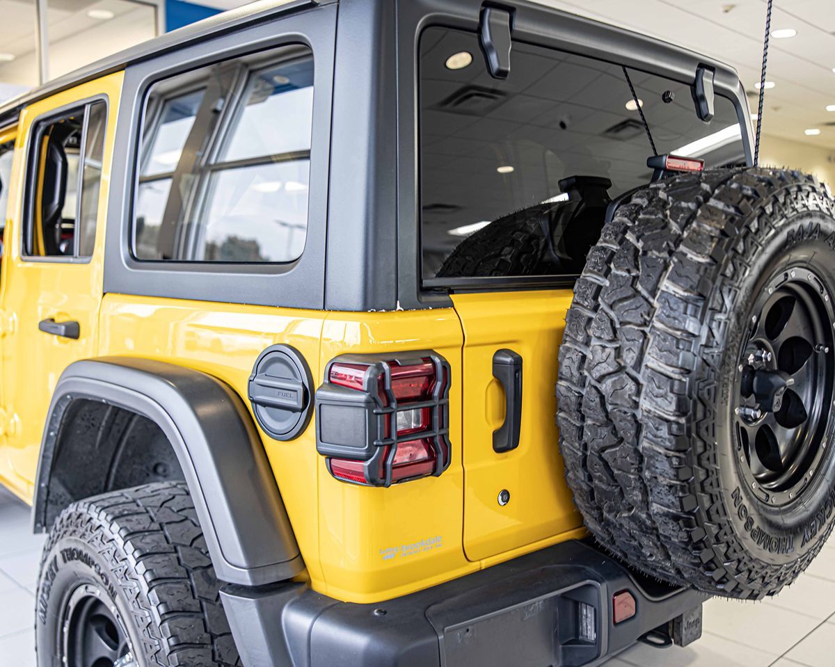 2020 JEEP WRANGLER - Image 16