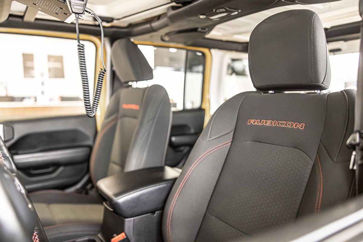 2020 JEEP WRANGLER - Image 18