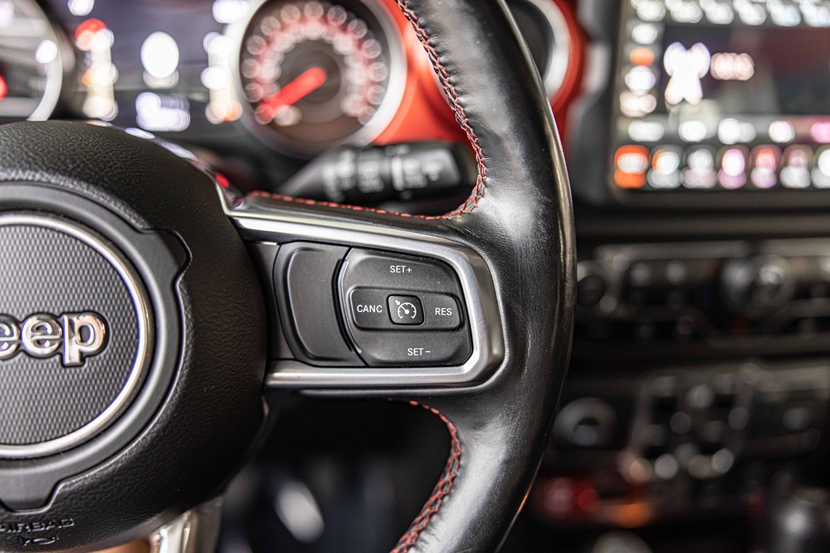 2020 JEEP WRANGLER - Image 25