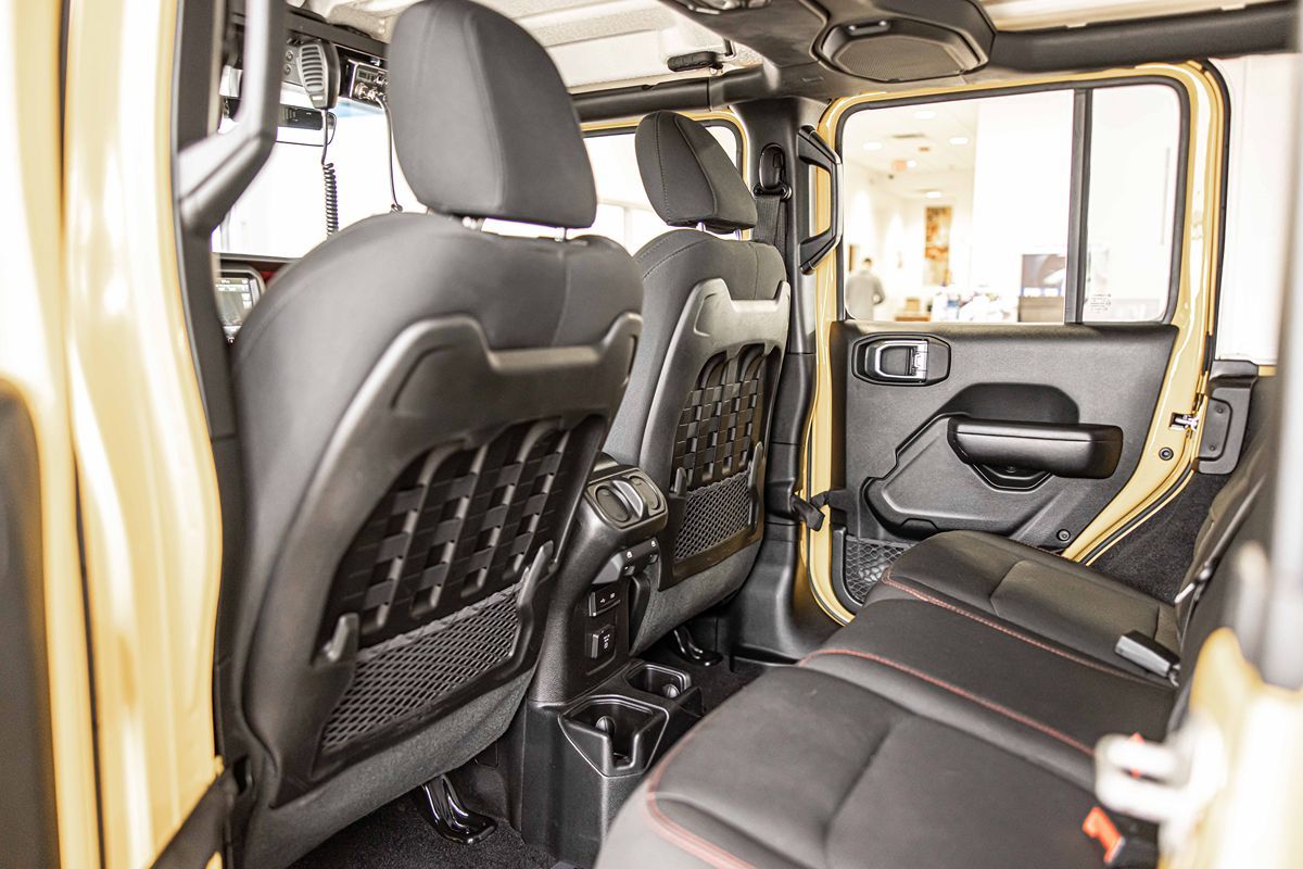 2020 JEEP WRANGLER - Image 33