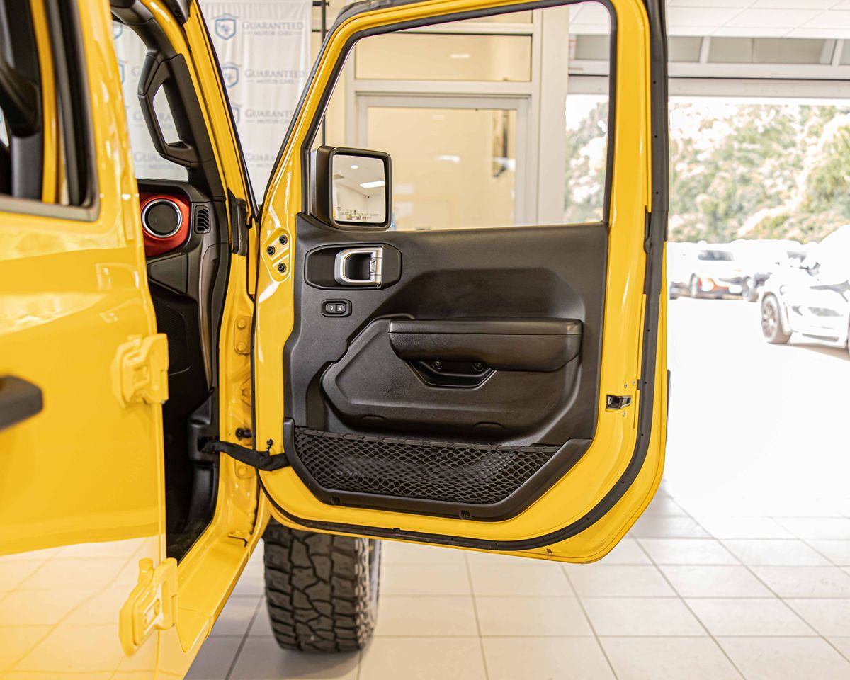 2020 JEEP WRANGLER - Image 40