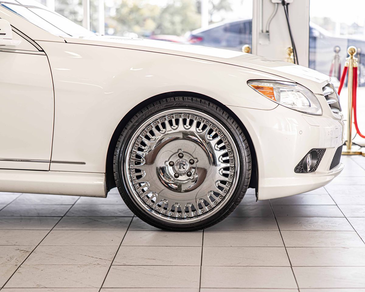 2010 Mercedes Benz CL 550 4MATIC photo 10