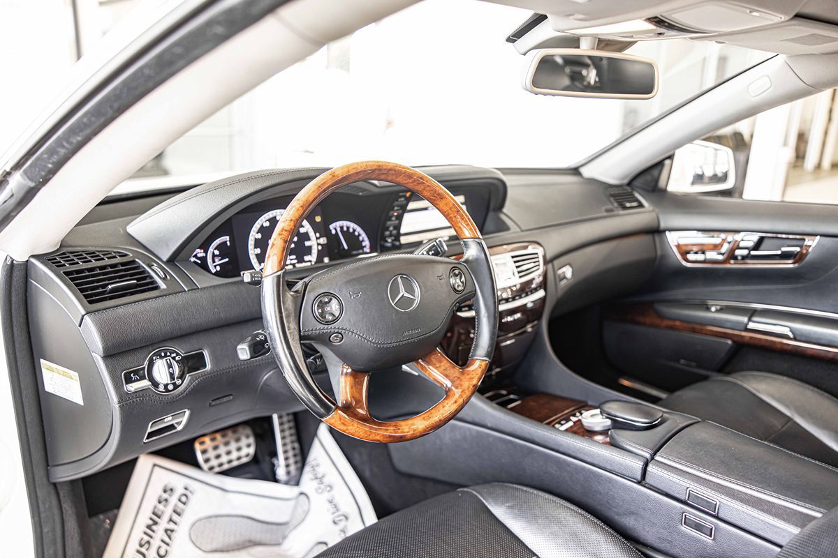 2010 Mercedes Benz CL 550 4MATIC photo 20