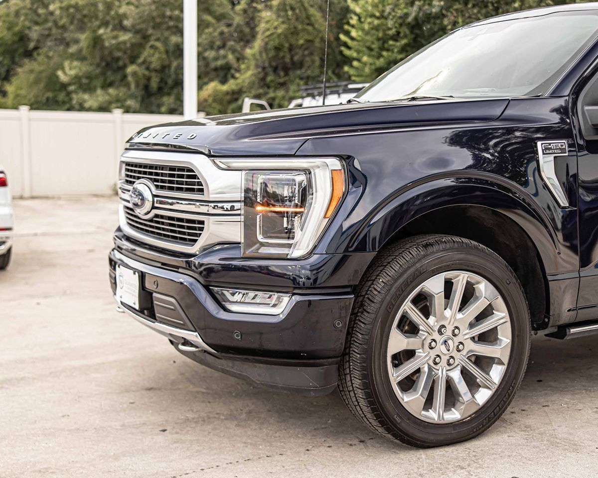 2022 Ford F-150 Limited photo 4